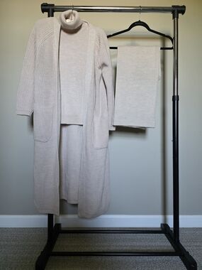 Wool Blend Ribbed Knitwear 4-Piece Set